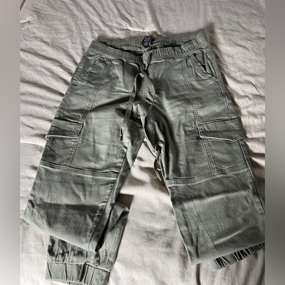 Cargo pants women